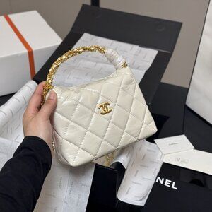 Chanel Handbags, Shoulder Bags